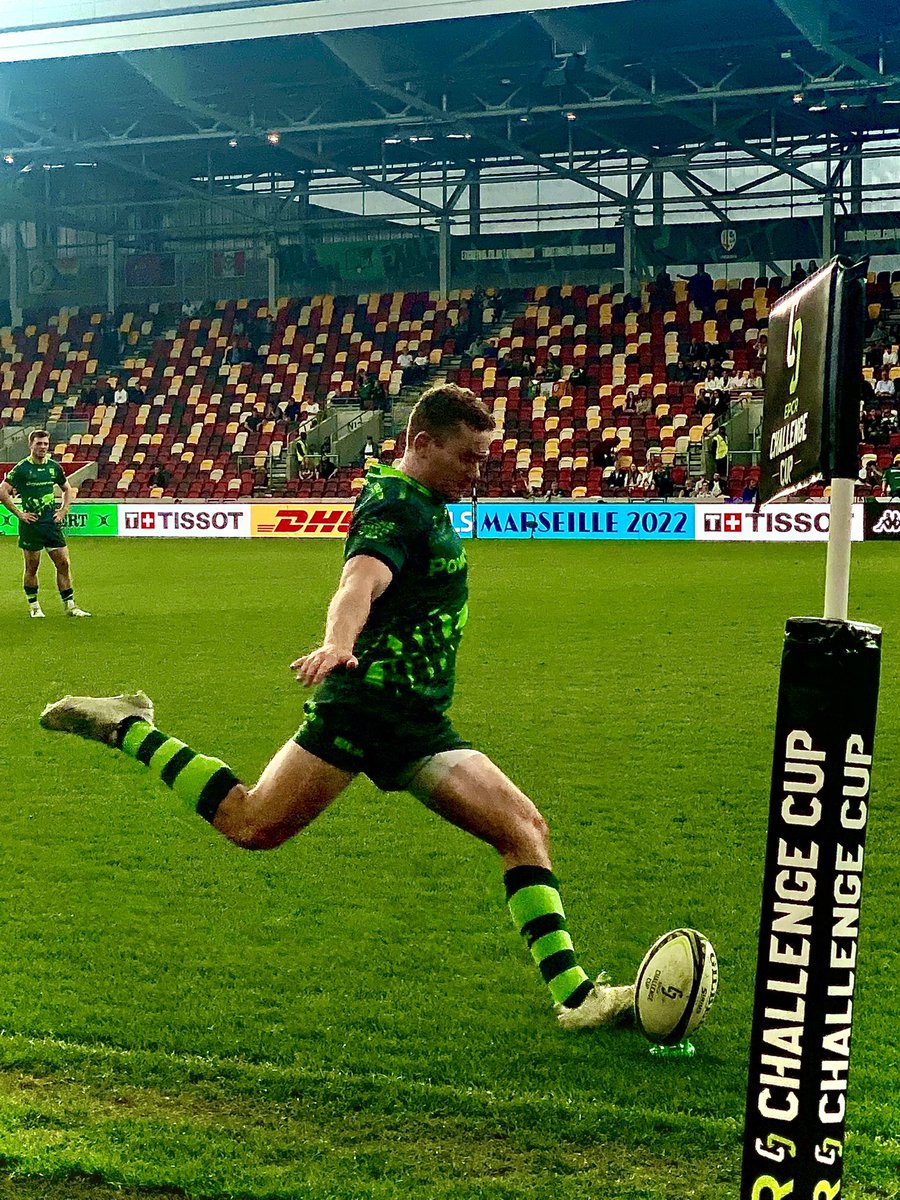 Sean_Running_'s tweet photo. Great day watching @londonirish take the win with my family. Joint birthday up on the big screen and great seat for the last kick of the game! https://t.co/efsVSfsm9h