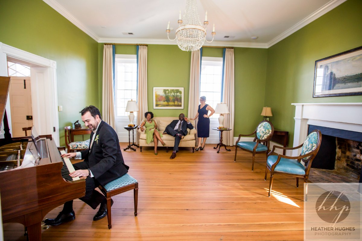 WindsorCastleVA's tweet photo. Being a local business means that we get to see the best of our city each day. What are some things you love about living here? #WindsorCastlePark #smithfield #SmithfieldVA #HamptonRoads #HamptonRoadsVA #EventVenue #venue https://t.co/85aBFRURED