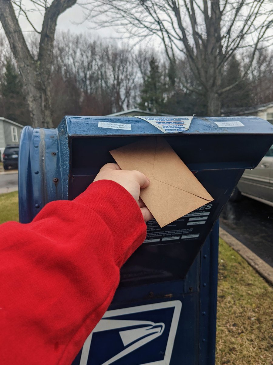divetap's tweet photo. Sending out Dive Tap cards even on rainy days ☔ https://t.co/YRsHxUyHt5
