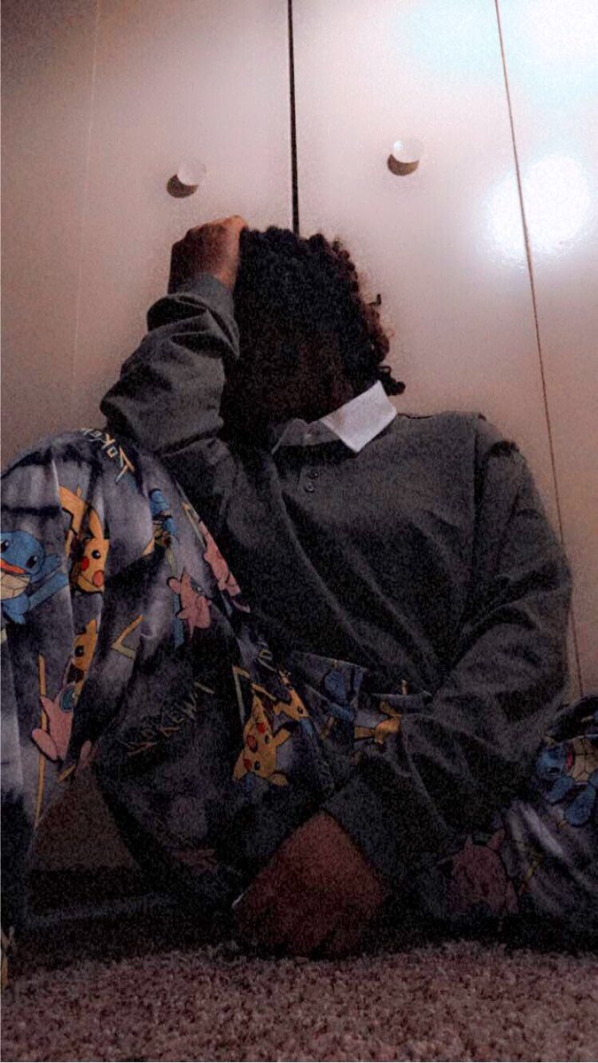 sugawifies's tweet photo. darker than wild #BlackOutBTS https://t.co/kWGgSzb1Ky