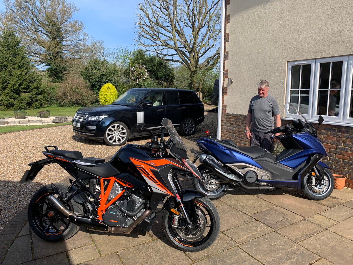 ryder_moto's tweet photo. Brian took delivery of his brand new Kymco AK550 this morning. 

Part exchanging a KTM 1290 SuperDuke GT for the AK might not be the most obvious change, but the AK is the perfect bike for Brian.

#FuelingYourFreedom #Kymco #KymcoUK #AK550 #SuperScooter #MaxiScooter https://t.co/pH2WthIkpN