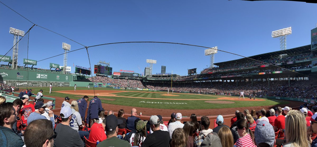 cbaratta5's tweet photo. Only one place to be today. #OpeningDay #RedSox https://t.co/JkBRBo6iAU
