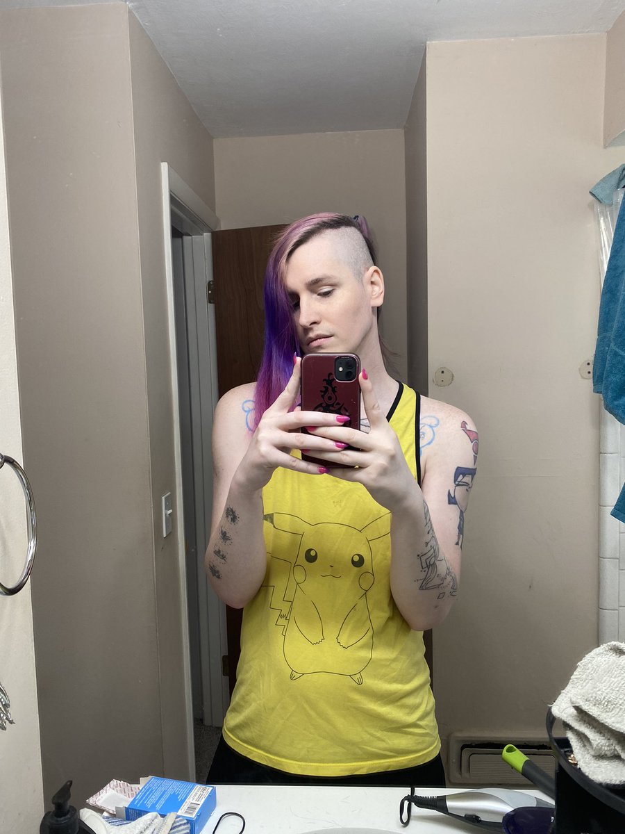 CuriousTheTief's tweet photo. Old do but on new me 💜 https://t.co/bvz5gxPaXQ