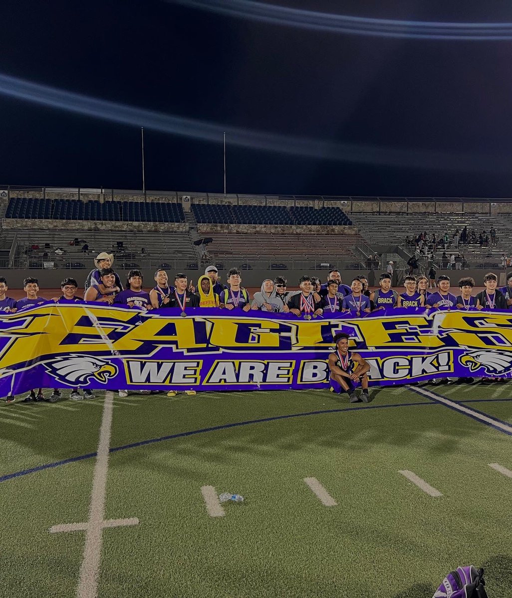 xaviur_camargo's tweet photo. 7x DISTRICT CHAMPS ‼️🌟 Onto area! @BrackTrack https://t.co/4CjqnLcFG9
