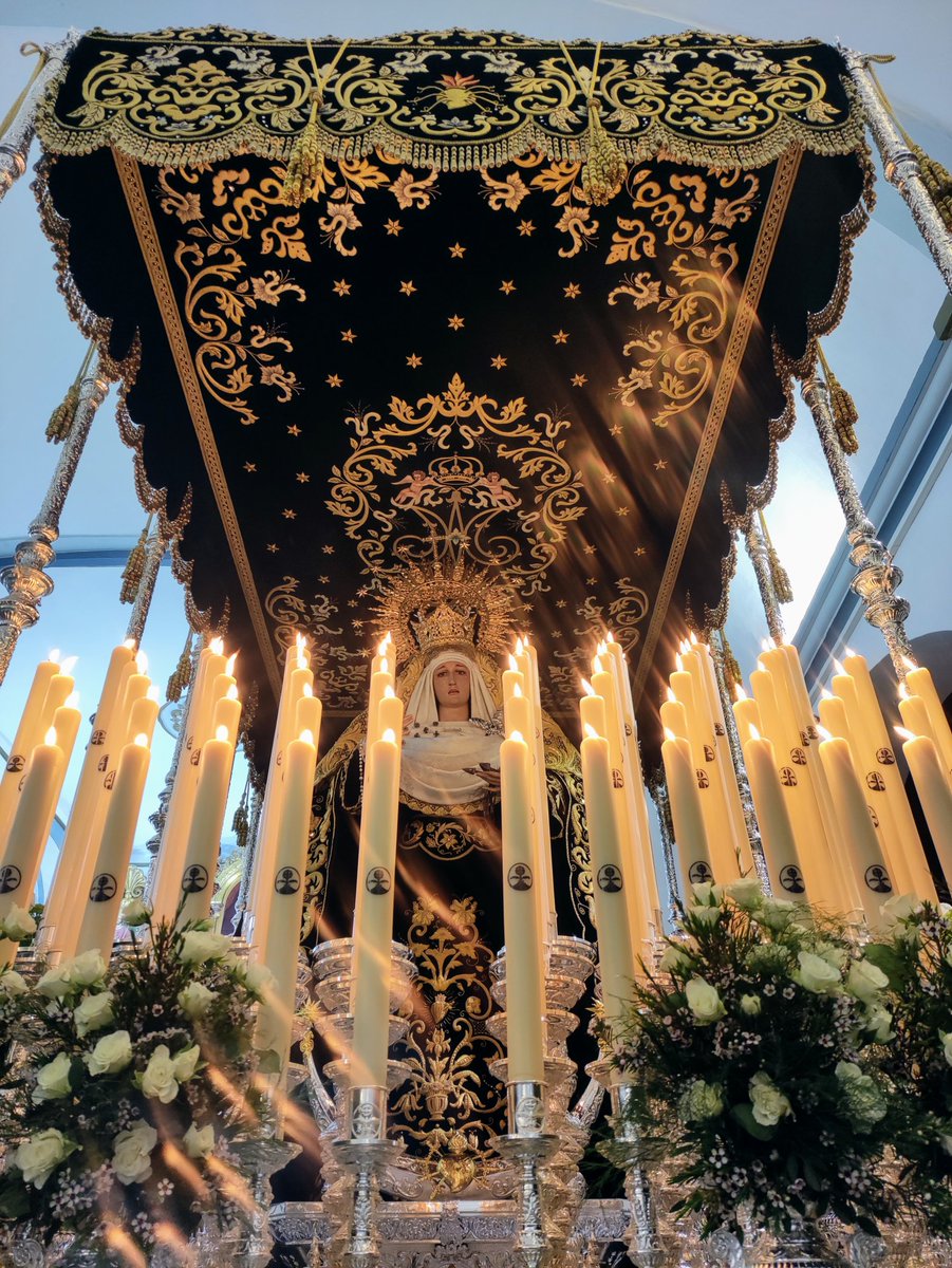 ⚫⚪  Se abren los portones de San Sebastián y nuestra <a href="/hdadsoledadpozo/">Hdad Soledad Pozobla</a> sale a realizar Estación de Penitencia.

¡Viva la Virgen de la Soledad!