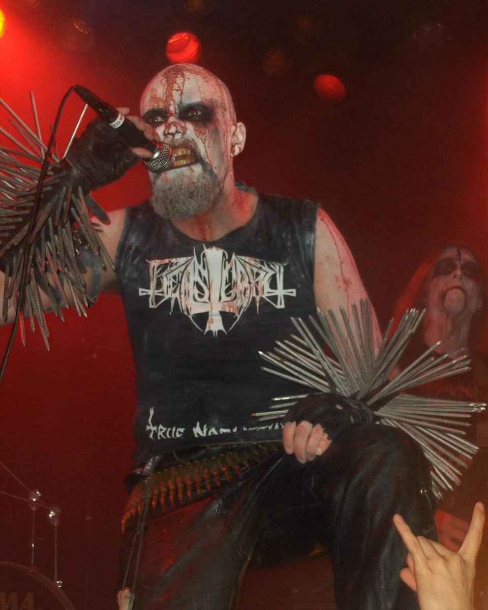 FullmetalCesar's tweet photo. Sorath Northgrove live with Beastcraft in 2012. https://t.co/0zRQ1jsU2D