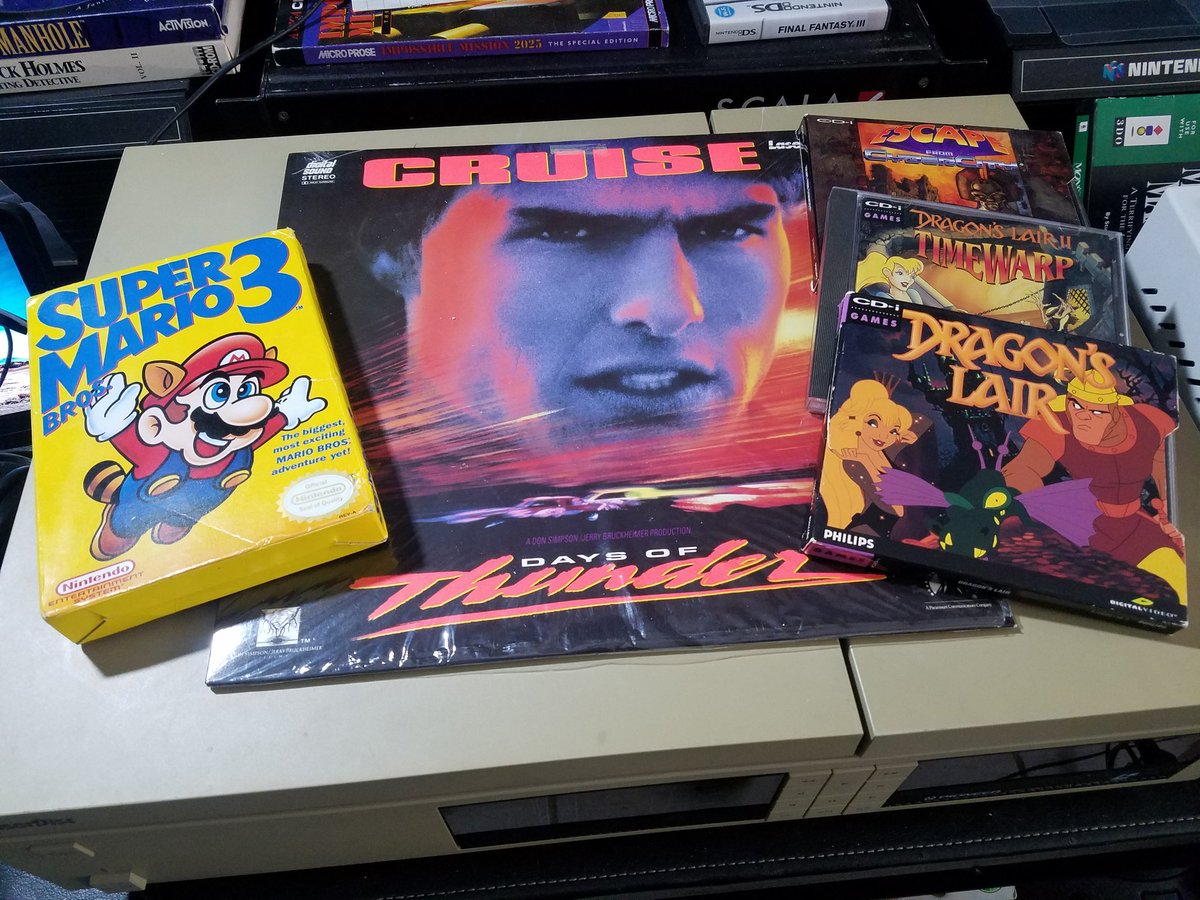 RetroAF_'s tweet photo. I've had quite a few BIG #mailcall's this week. There's a bunch of box upgrades in the first pic and all bought well below market value.
Getting real close to having all the #3do games I want cib.
#GamersUnite #RetroGaming #videogames #ShareYourGames #Nintendo #NES #cdiday #cdi https://t.co/7pG0izZD6C
