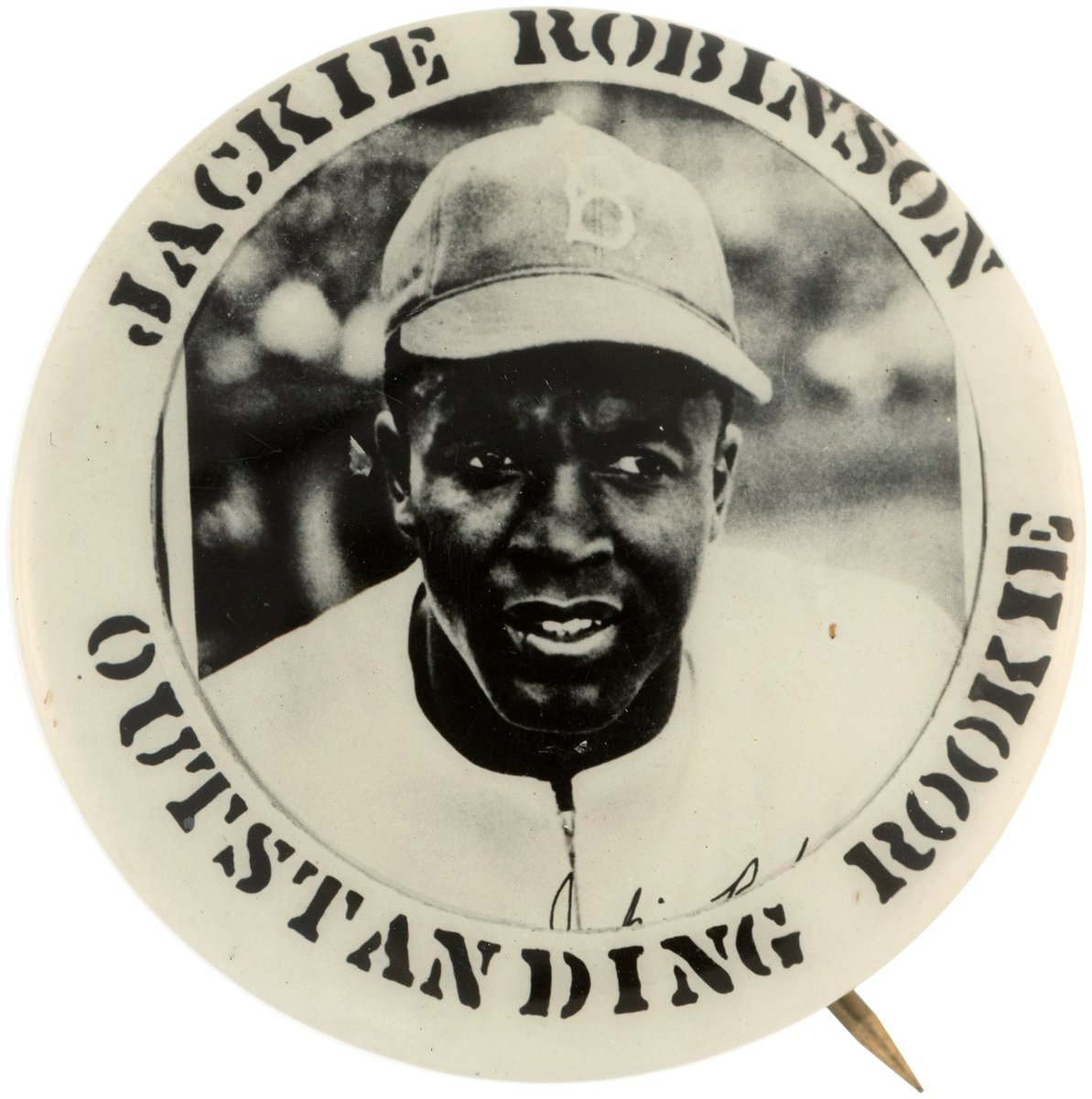 HakesAuctions's tweet photo. Today is the 75th anniversary of Jackie Robinson breaking the Major League Baseball color barrier. 
Hake’s is proud to honor Jackie's legacy of integrity and immense courage. 

#JackieRobinson #MLB #BrooklynDodgers #BaseballHOF #BaseballRoyalty https://t.co/vDnhv1lkzQ