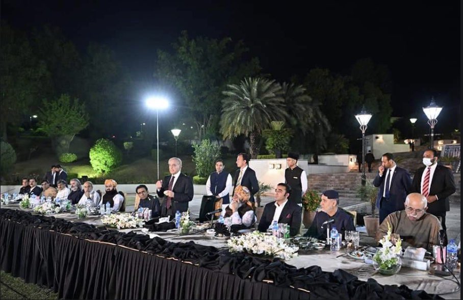 ImranRiazKhan's tweet image. واہ واہ افطاریاں اور ڈنر پارٹیاں۔ یہی سب تو نہیں مل رہا تھا 4 سال سے۔ ہن موجاں ای موجاں
#امپورٹڈ_حکومت_نامنظور