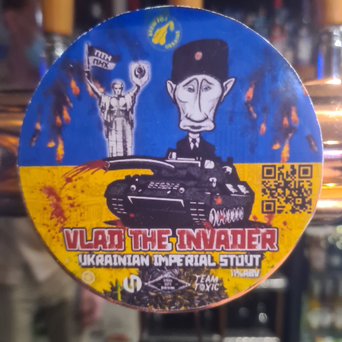 Fresh on tap @Steelcitybrew X Lost Industry X @TeamToxicLtd Vlad the Invader 11.8% Ukrainian Imperial Stout brewed with demerara and muscovado sugars and Ukrainian sunflower seeds. All brewery profits donated to Ukrainian aid charities 🇺🇦 🇺🇦 🇺🇦 #craftbeer