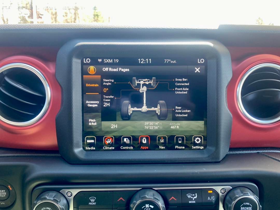 JonesDodgeMD's tweet photo. This 2️⃣0️⃣2️⃣2️⃣ Jeep Gladiator Rubicon is ready for immediate delivery!
Check out the 3️⃣ different Off Road Pages— Drivetrain, Accessory Gauges, and Pitch &amp; Roll! 
Features also include an Exterior Parking 📸 , Navigation 🧭 System, and Apple 🍎 CarPlay!
�Come see us today! https://t.co/97ZP7Ow41G