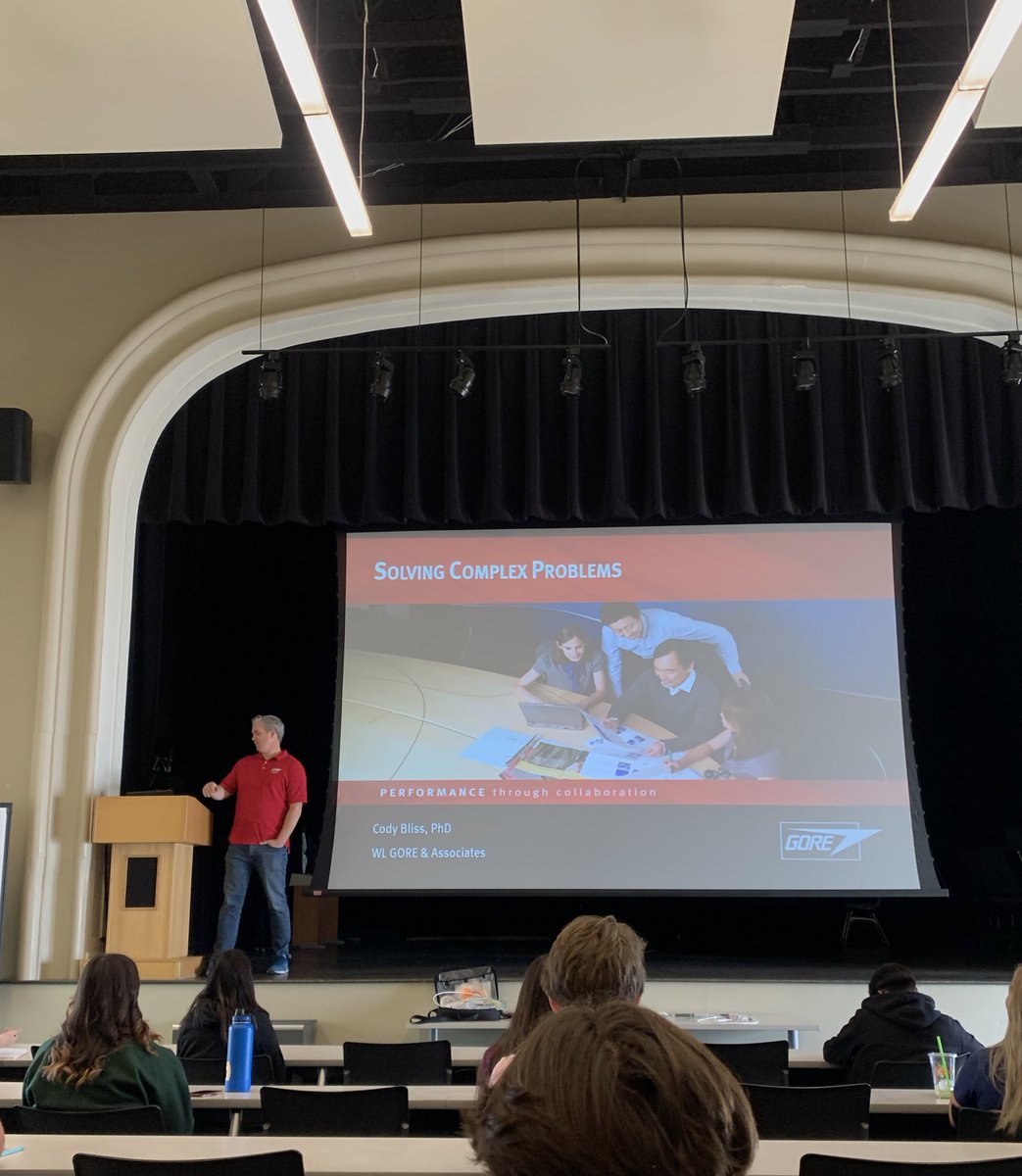 LGuerrero_MET's tweet photo. On Wednesday, we had a guest speaker from Gore talk to us about how his company solves complex problems. #PeoriaMET #PeoriaMETEng https://t.co/uhC32ZzEgF
