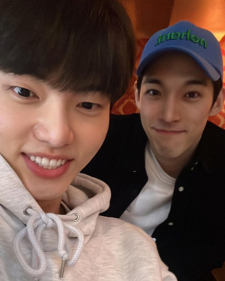 hubboyslove's tweet photo. LINDOS! 😭 Eunbin e Hyukjun juntinhos em fotos postadas pelos atores hoje! https://t.co/dl6EPcD5QI
