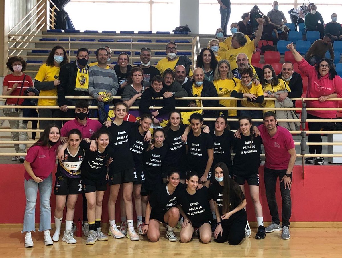 uemataro's tweet photo. 🏀 TORNEJOS SETMANA SANTA
⛹🏻♀️ El nostre Infantil A Femení s’ha classificat per les SEMIFINALS del Torneig de #Logronyo!
👉🏻 Demà buscaran un lloc a la final davant del @jeterrassa!
🙌🏻 Molta sort EQUIP!
#somgrocs💛💜 https://t.co/3JQZc9cOtW