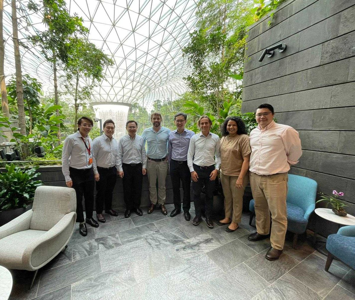 flexport's tweet photo. This week, @flexport founder &amp; CEO Ryan Petersen (@typesfast) met with @EDBsg &amp; @globalPSA in Singapore, and visited @singaporepsa and the Innovation Centre to learn how the country is developing an intelligent, resilient and sustainable port of the future. https://t.co/ERLaamyIpE
