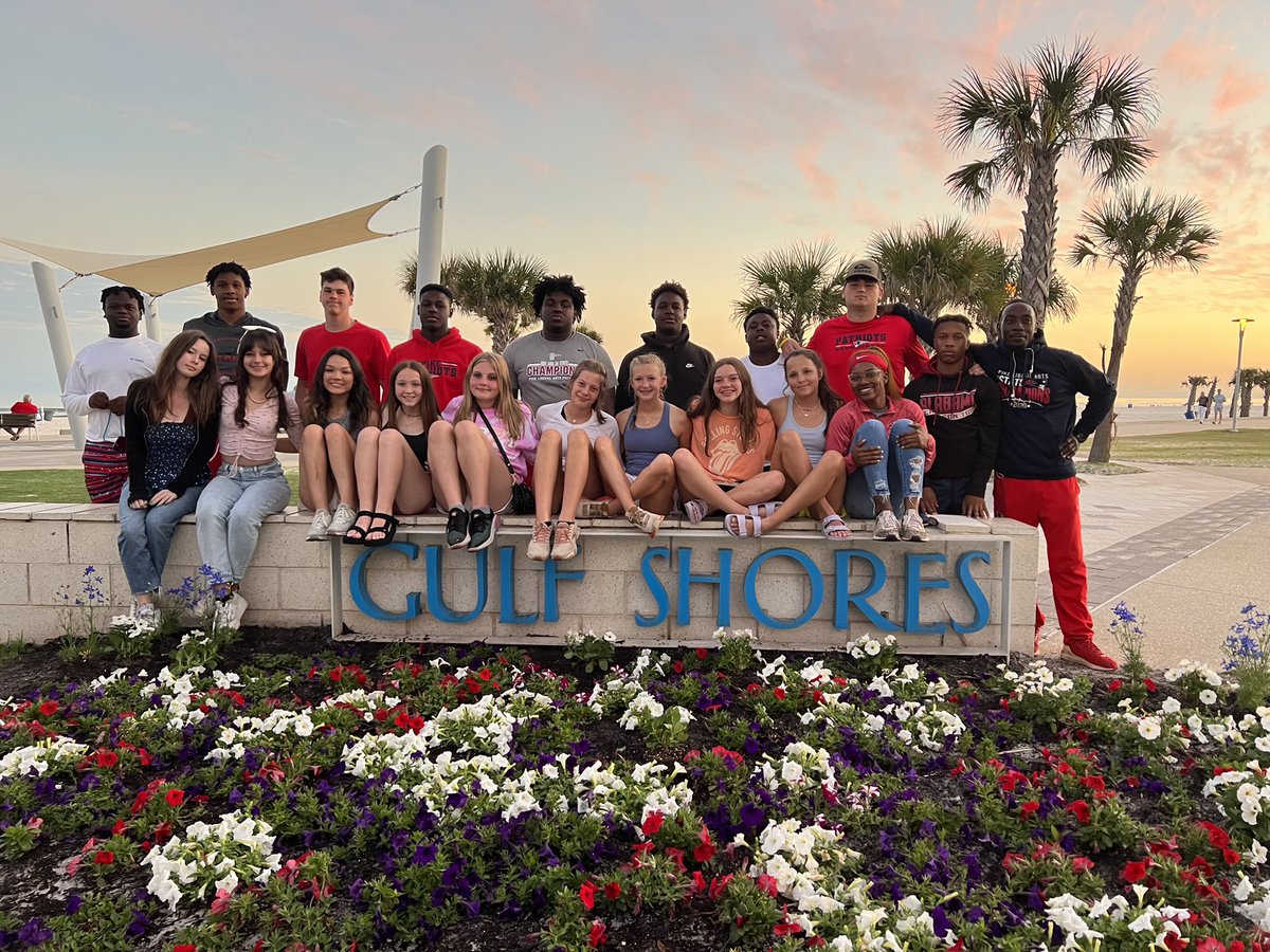 PikeLibPatriots's tweet photo. Congrats to our student athletes for representing Pike Lib well this week at the AISA State Track &amp; Field Meet! 

#GoPike | #ProudToBeAPatriot | #PikeTrack https://t.co/yABoY3gZUk