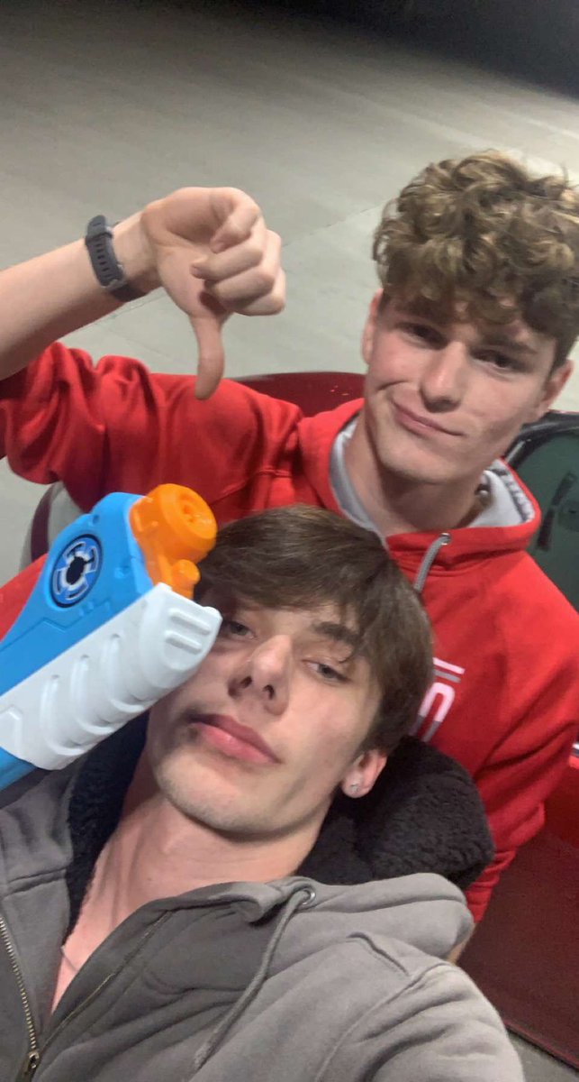 buseniortag22's tweet photo. Double elimination 🤝 Connor from Wetter the Better takes out Wesley and Bradley from Hydro Kids Hydro Wife https://t.co/6GMPXmbDd4