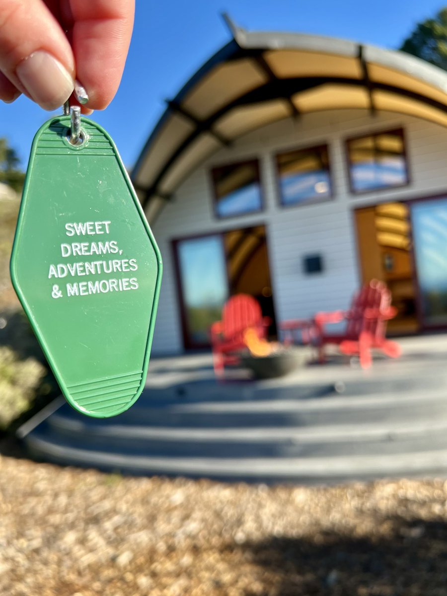 AutonomousTent's tweet photo. The key to happiness?
.
#glamping #autonomoustent #treebonesresort #bigsur #camping #campfire https://t.co/E17ACqpWM1