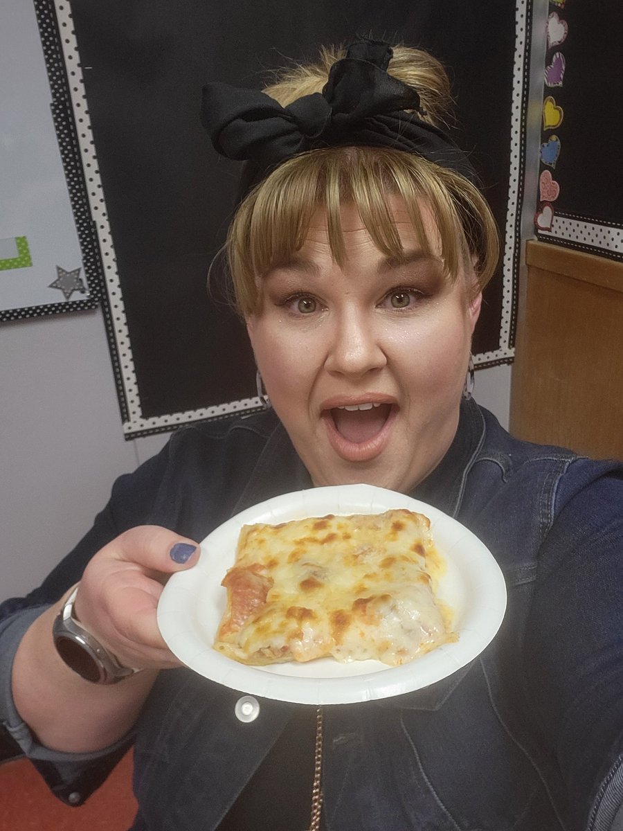 Shout out to Mr. Mullins for a slice of nostalgia for lunch today! Fontana peeps know Mazzuli's pizza! I teared up, smiled, and reminisced all in one slice! Brought back memories! Yes my face and fingers were covered in grease! Forgot my diet! # ketowho?