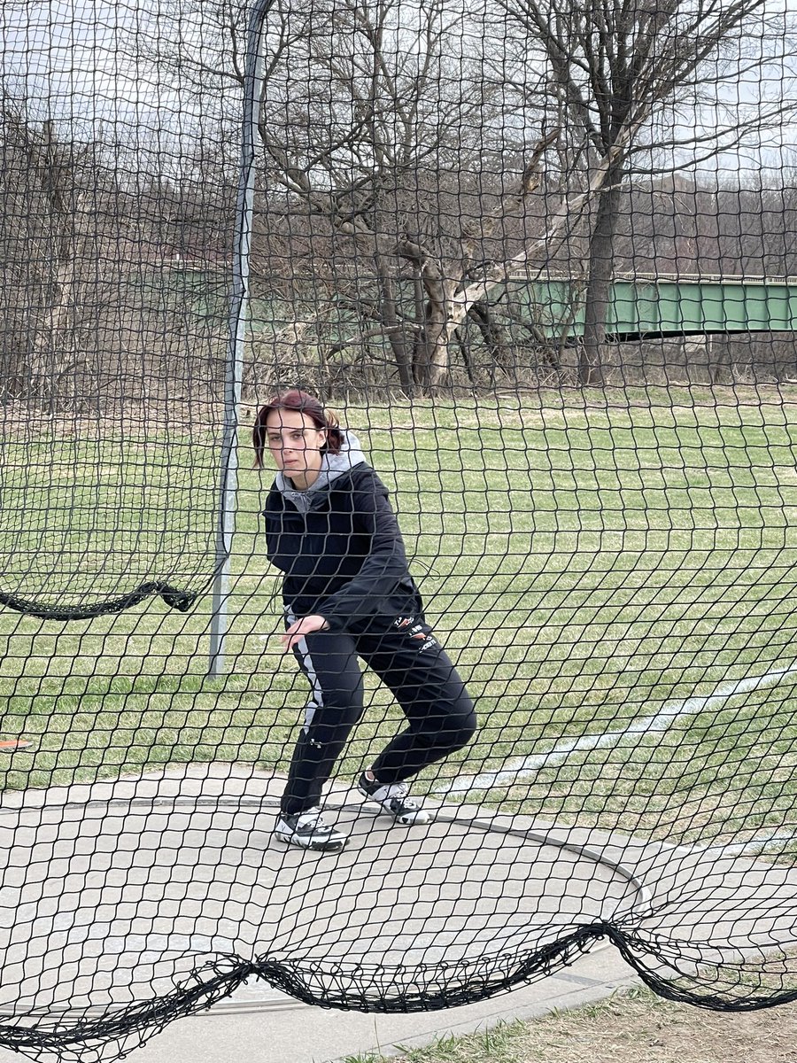 CBTJgirlstrack's tweet photo. Coach Shay ‘helping’ Eleana. Throwers Jordan and Abbie working hard with the Discus. Jaida returns to the track. https://t.co/rzczJyq4bs