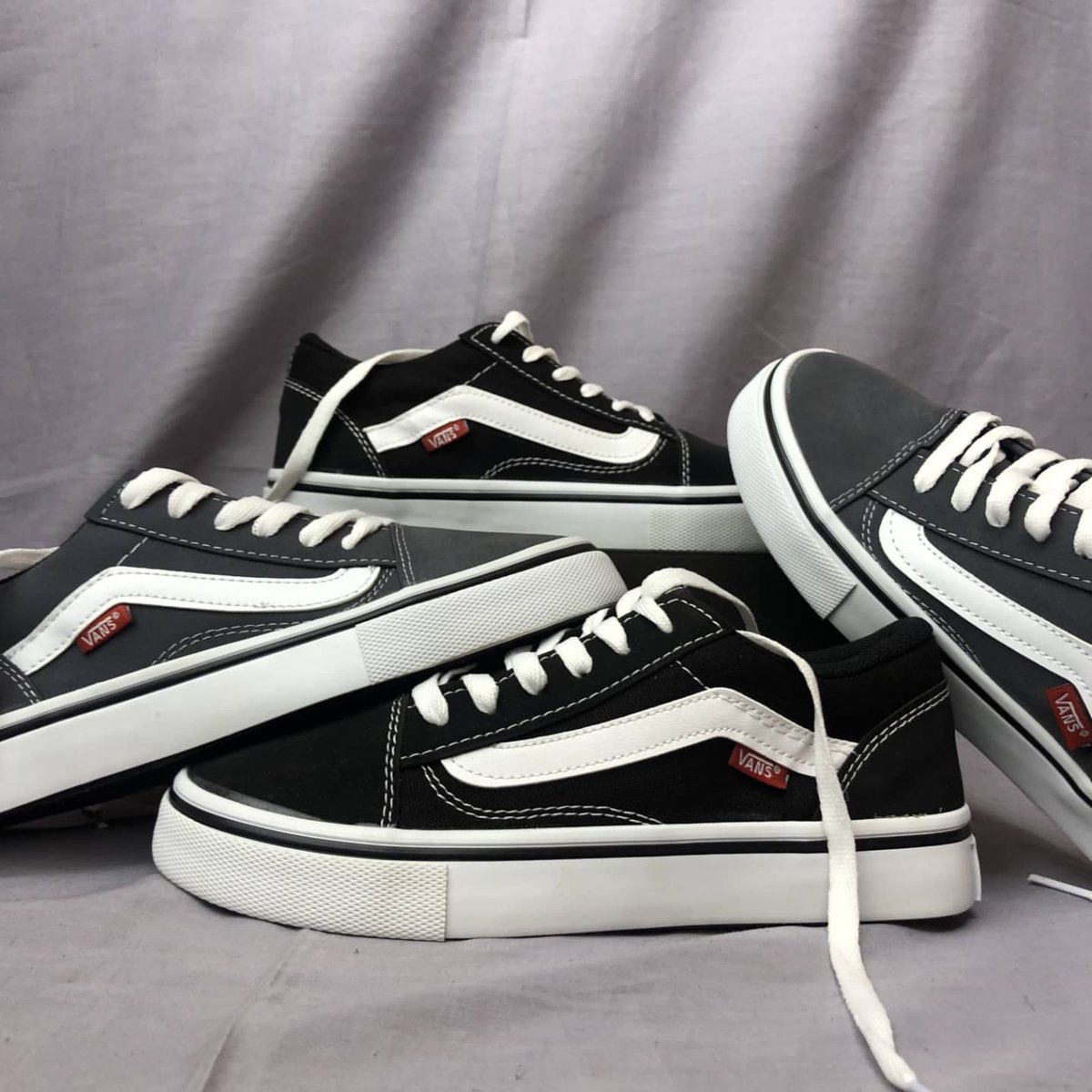 SNEAKERS_HOUSE1's tweet photo. Vans old skool 
Colour :  black . gray
Size 36 37 38 39 40 41 42 43 44 https://t.co/En5iAXgMqp