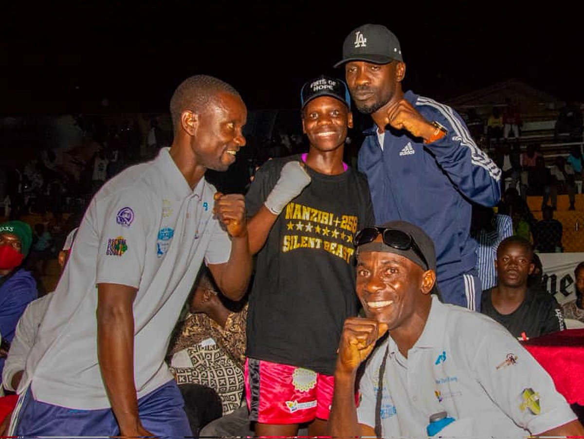 FistsofHopeUG's tweet photo. People who are truly strong lift others up. People who are truly powerful bring others together.
@kthylnnanziri
#FistsofHope @MoreThanJustBoxing
#anbpromotions2018 https://t.co/7I3gvdVJwB