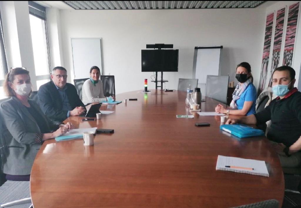 Cette semaine,  rencontre avec la direction de la CPAM des flandres  : Mme Marcoote Even, directrice, Mr Duplessy, Directeur Adjoint, et Mme Pierens , chargée de mission offre de soins… Une occasion pour la CPTS de représenter les professionnels de santé toujours très impliqués