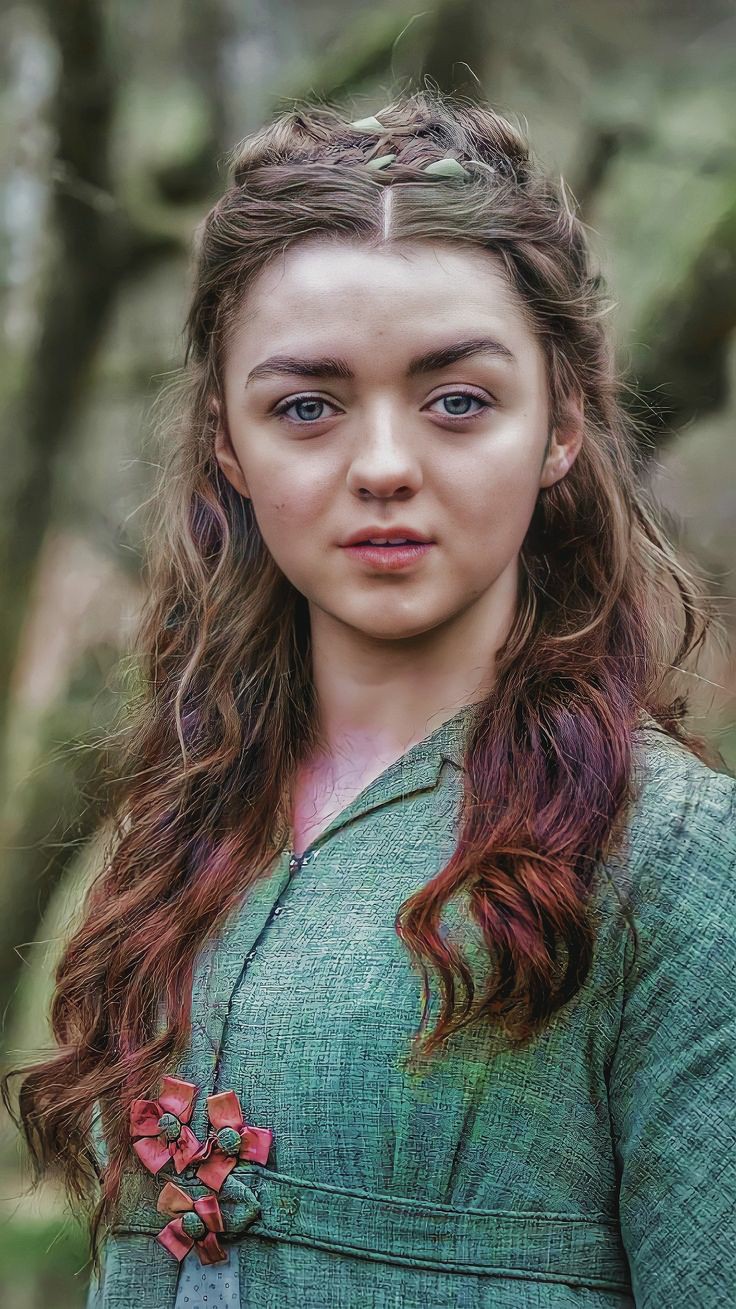 Happy 25 Birthday Margaret Constance \"Maisie\" Williams 