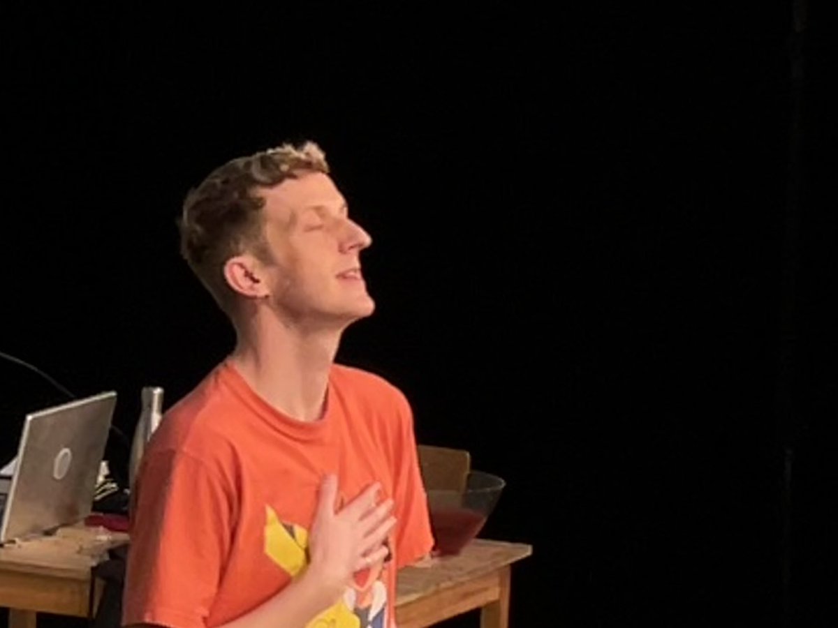 attilalondon's tweet image. A voyage round his father.

Édouard Louis breathlessly brings to life his brave, love-filled, vividly autobiographical ‘Qui a tué mon père’ @Schaubuehne - spanning with painful claustrophobia: miming to Celine Dionne to fighting unregulated capitalism. 

Only at the Schaubühne!