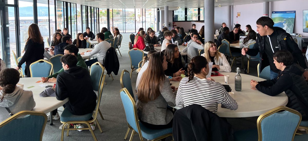 PatriciaPetreto's tweet photo. Dans le cadre de la Mini-Entreprise S® organisée par @CorsicaEpa qui a réuni pendant une journée, 50 élèves du lycée Fesch d’Ajaccio, pour relever le défi proposé par @edfcorse : le changement climatique.
Bravo à cette jeunesse engagée et brillante qui m’a ravie en tant que jury. https://t.co/a1CqWx52Xu