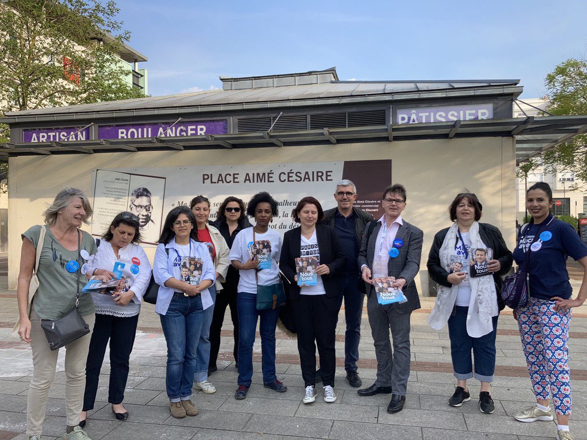 DeSousaColucci's tweet photo. Merci, Madame la #ministredessports,
#RoxanaMaracineanu d'être venue en tant que #clamartoise rassurer place #AiméCésaire nos hésitants #EmmanuelMacron #présidentielle2022 #Clamart #FAMavecMacron #HautsdeSeine https://t.co/X9Niv9tkSo