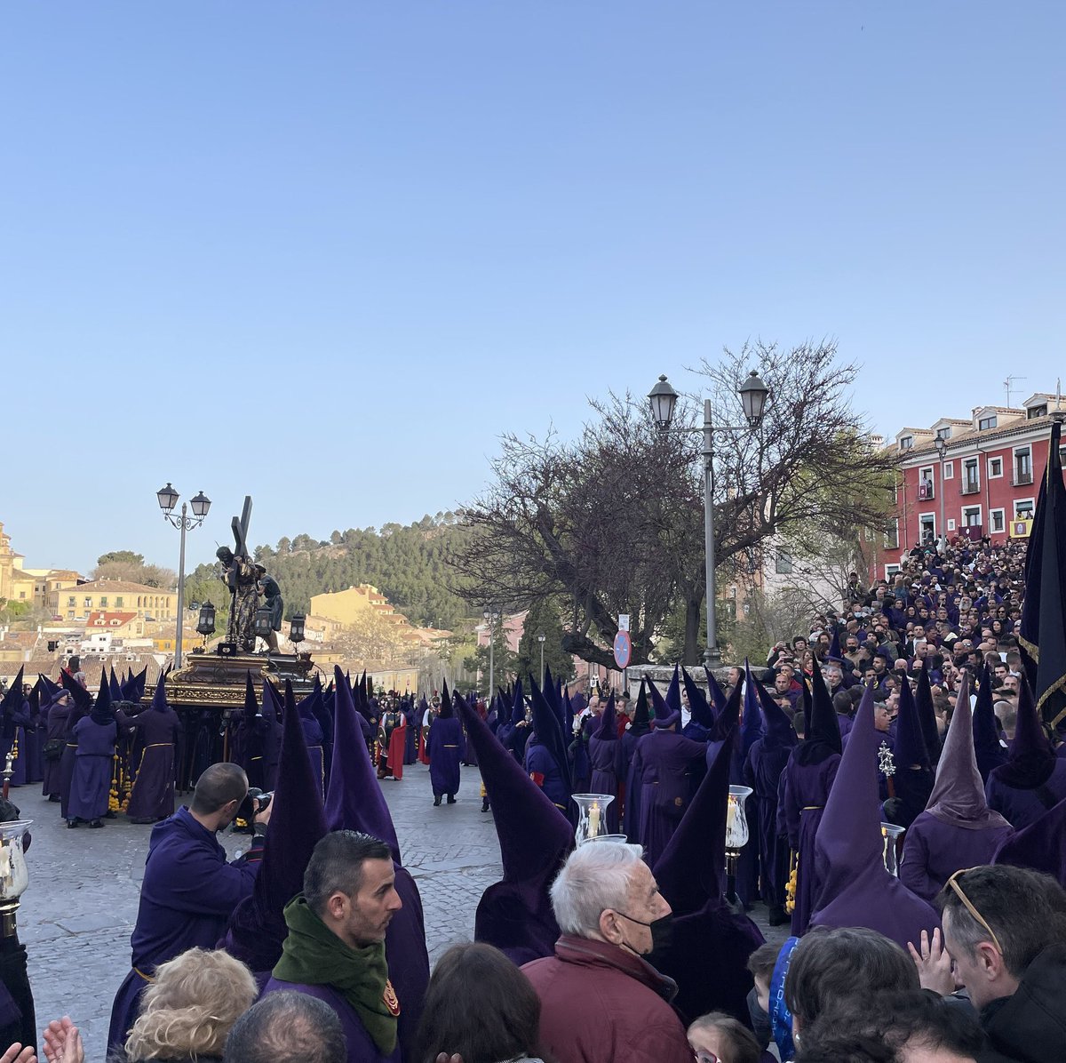 Payasito78's tweet photo. Un día espectacular por #Cuenca disfrutando de las excepcionales y únicas #turbas.
Con muchas ganas de conocer a gente de aquí ☺️❤️
#SemanaSanta2022 #lovetravelling #solterito https://t.co/lVdvAGmEfS