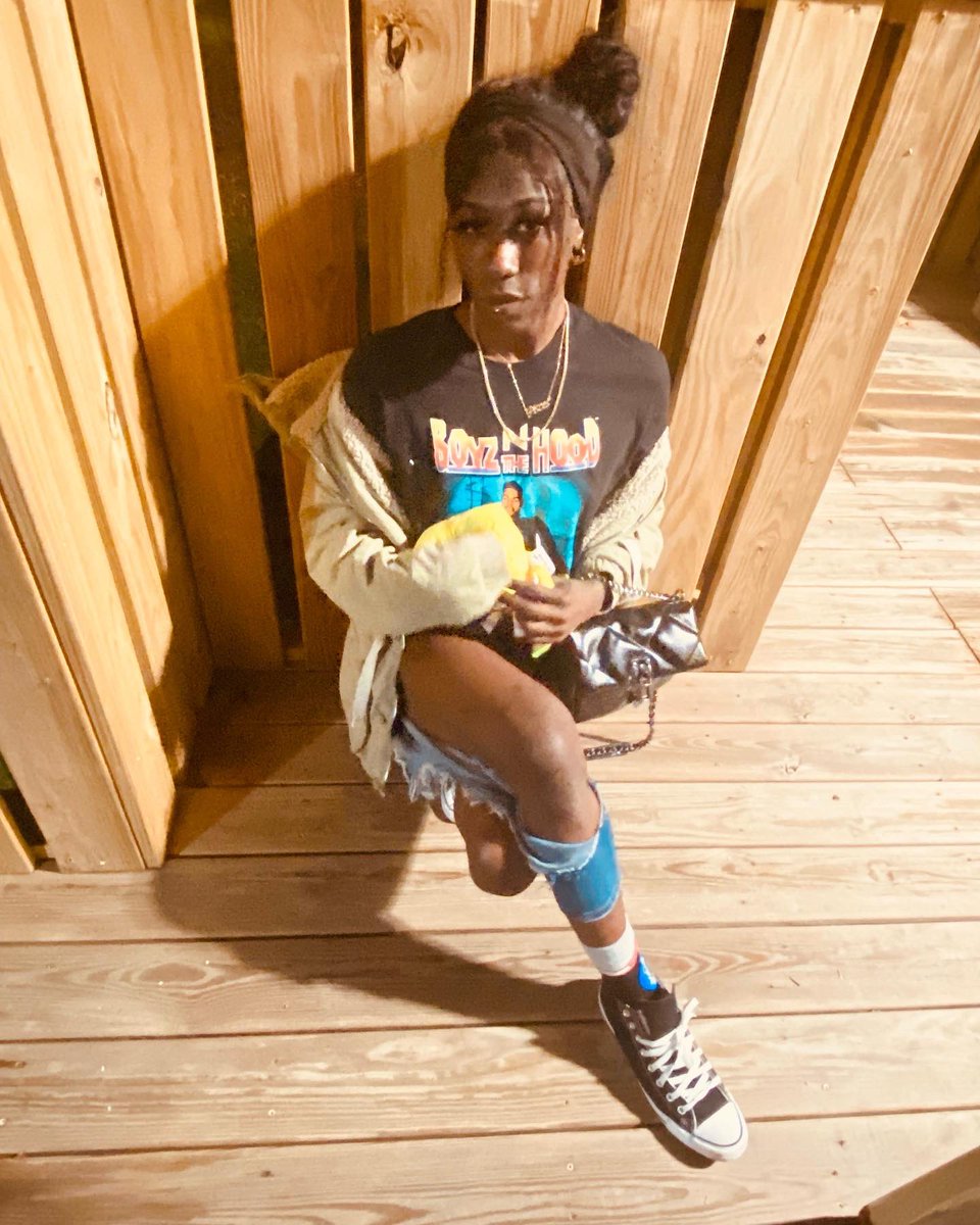 BarbieNarly's tweet image. Pussy real tight, got a good squish .. fat lips only, got no lisp 🌸