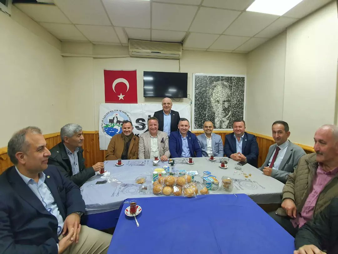 SiyadMerkez's tweet photo. KARTAL ŞUBEMİZDE İFTARDA BULUŞTUK !

SİYAD Kartal Şube'mizin ve Denetleme Kurulu Başkanı İsmail Erkan Başkan'ımızın organize ettiği iftar programına Genel Merkez Yöneticilerimiz ile katıldık. 

İftar programı için emeği geçenlere, katılan hemşehrilerimize teşekkür ederiz. https://t.co/Ssu8sROtMF