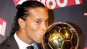 The story of Brazilian footballer Ronaldo de Assis Moreira
Ronaldinho is also the magician of football. He is one of the all-time players of Brazil  
Learn more-chandniz.xyz/2022/03/the-st… 
follow me my blogger website and like, comment
