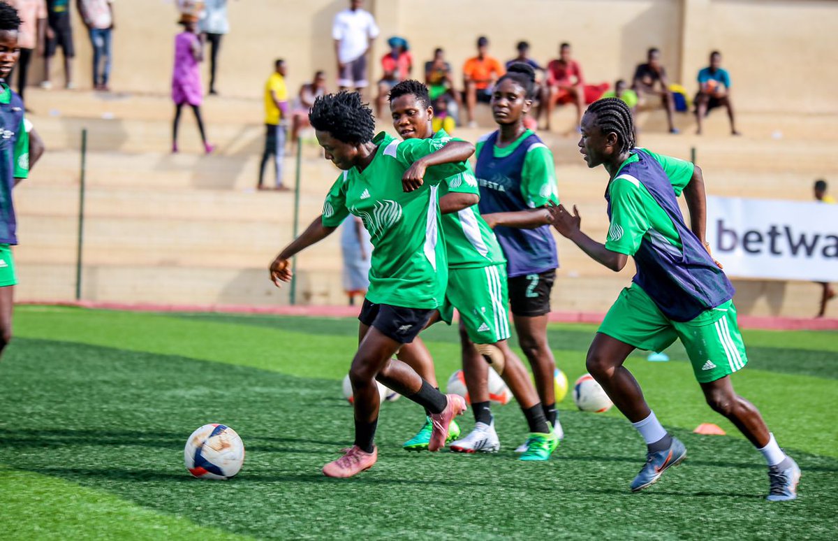 We host <a href="/HasaacasLadies/">Hasaacas Ladies FC</a> tomorrow at the Bantama Astro Turf in kumasi... We'll sure GOOOOALL their DOOOO. #WomensFACupGh 
#WeAreKuSA🔴⚪🔴⚪🔴