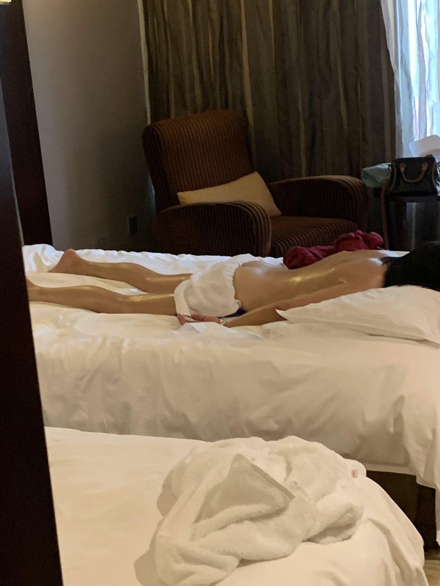 wf17384136's tweet photo. 春风十里不如SPA走起！
那双温暖的手抚过每一寸的身躯都犹如新生，让倦怠消散 ，活力重现！
���双温暖刚柔有力的手让紧绷的神经放松，心灵重回到宁静的港湾！ https://t.co/Dp7ziPziMq