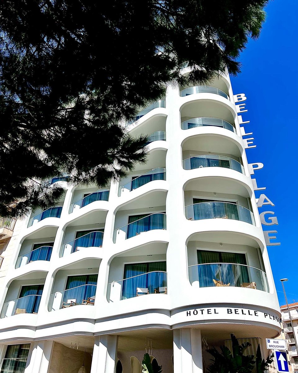 petitlugourmand's tweet photo. Hôtel Belle Plage Cannes : Est la nouvelle adresse à Cannes qui fait parler d’elle et qui est bien plus qu’un simple hôtel. C’est un lieu de vie multiple, qu’il est bon de connaître pour vivre une villégiature rêvée dans le sud #CotedAzurFrance #Cannes #hotel #clegroup https://t.co/3MlxALF7QH