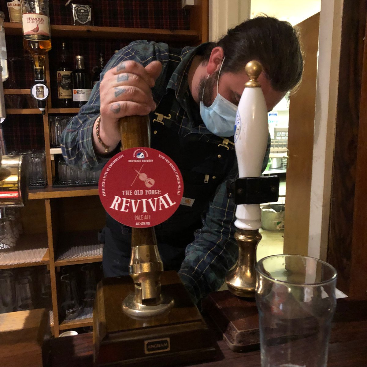 KnoydartBrewery's tweet photo. @theoldforgecbs The Old Forge, Knoydart. The Pub is Open!
Congratulations to the whole team. What an effort! What a result! #knoydart https://t.co/ZBqWxMfWeC