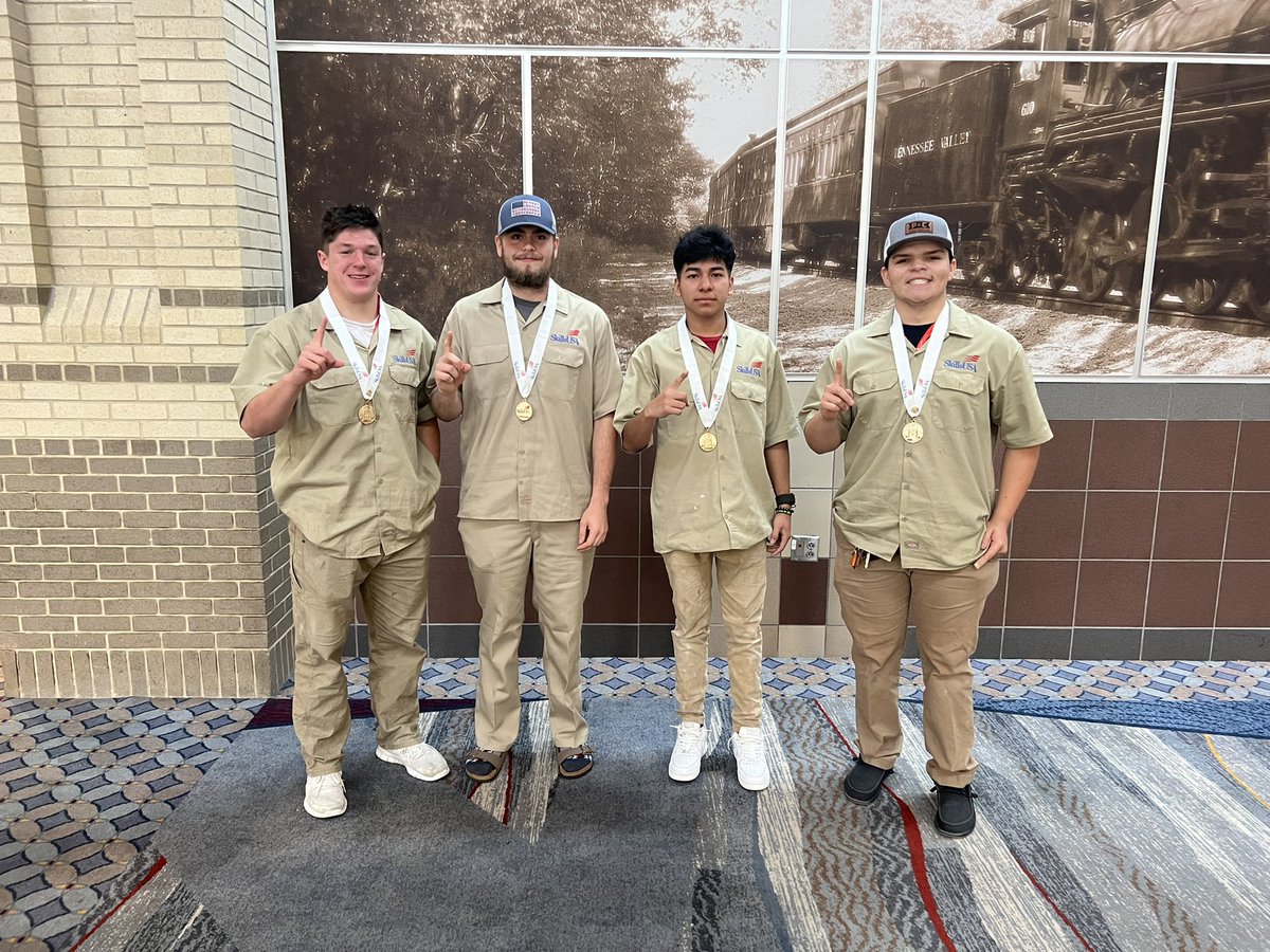 Robert Tester tweet media