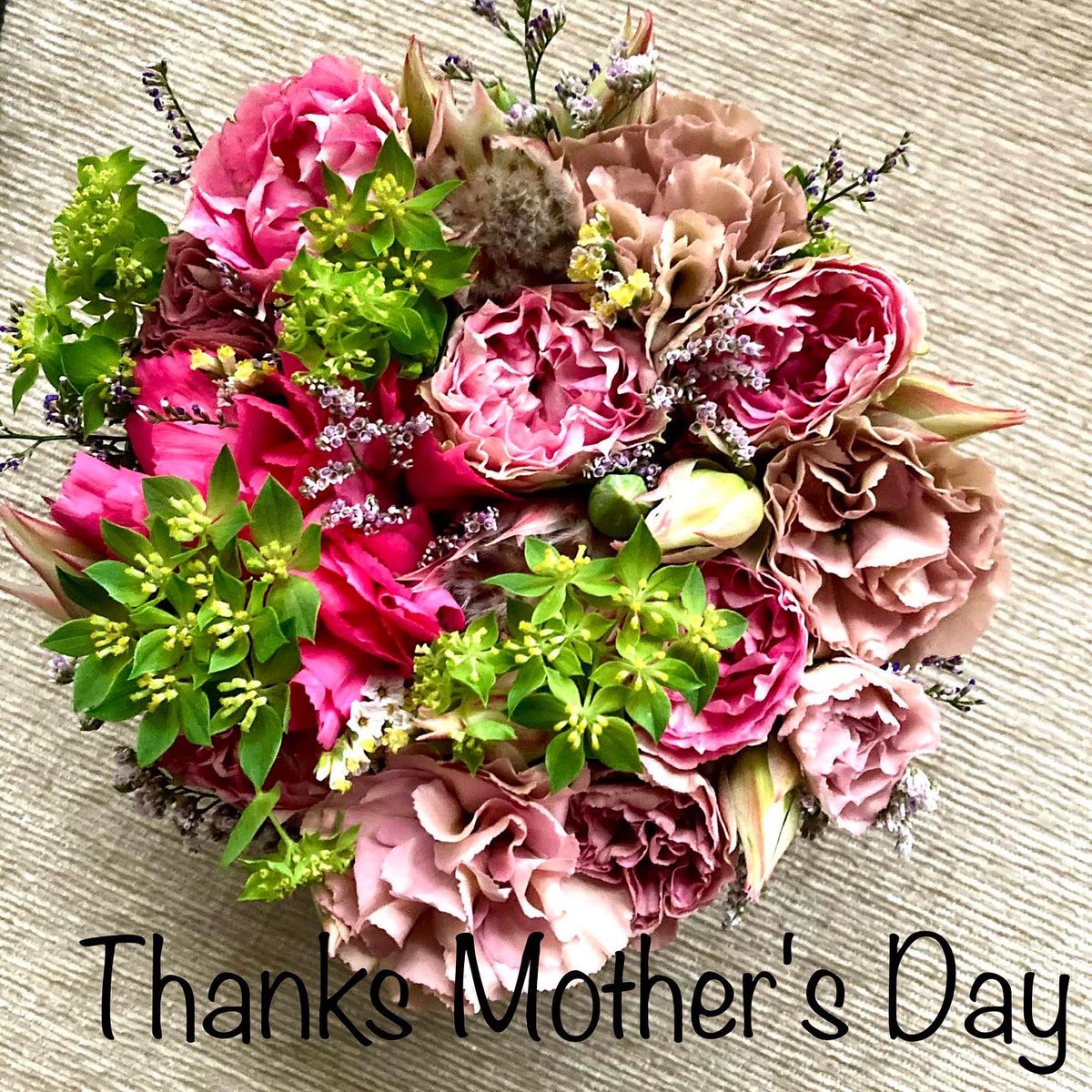 kurinouen's tweet photo. 💐 Thanks Mother's Day💐

5/8は『母の日』ですね☺️✨
今年も里乃彩では母の日に向けて準備をしております💐

言葉に出さなくても
いつも気にかけてくれて
言葉に出さなくても
誰よりも愛してくれる
お母さんへ

感謝の気持ちを送りませんか☺️

『母の日限定ギフト💐』

#母の日
#ThanksMother'sDay https://t.co/Xj3ZneNEDy