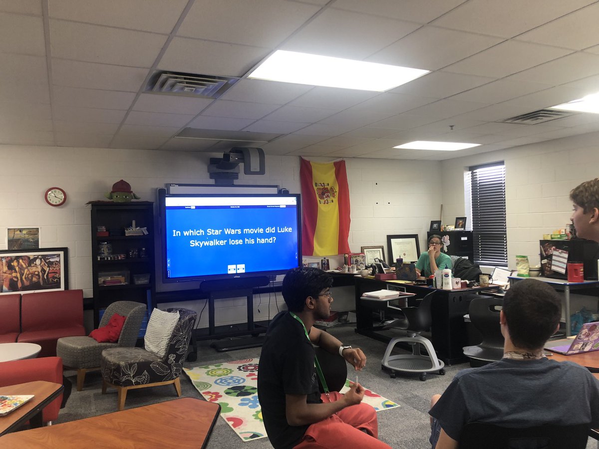 NewTech_NTC's tweet image. Today was so much fun! In Networking we played Jeopardy and the Great Debate :) If you want to see more pictures of jeopardy look on NTC’s Instagram story! #whatntcisreallyabout