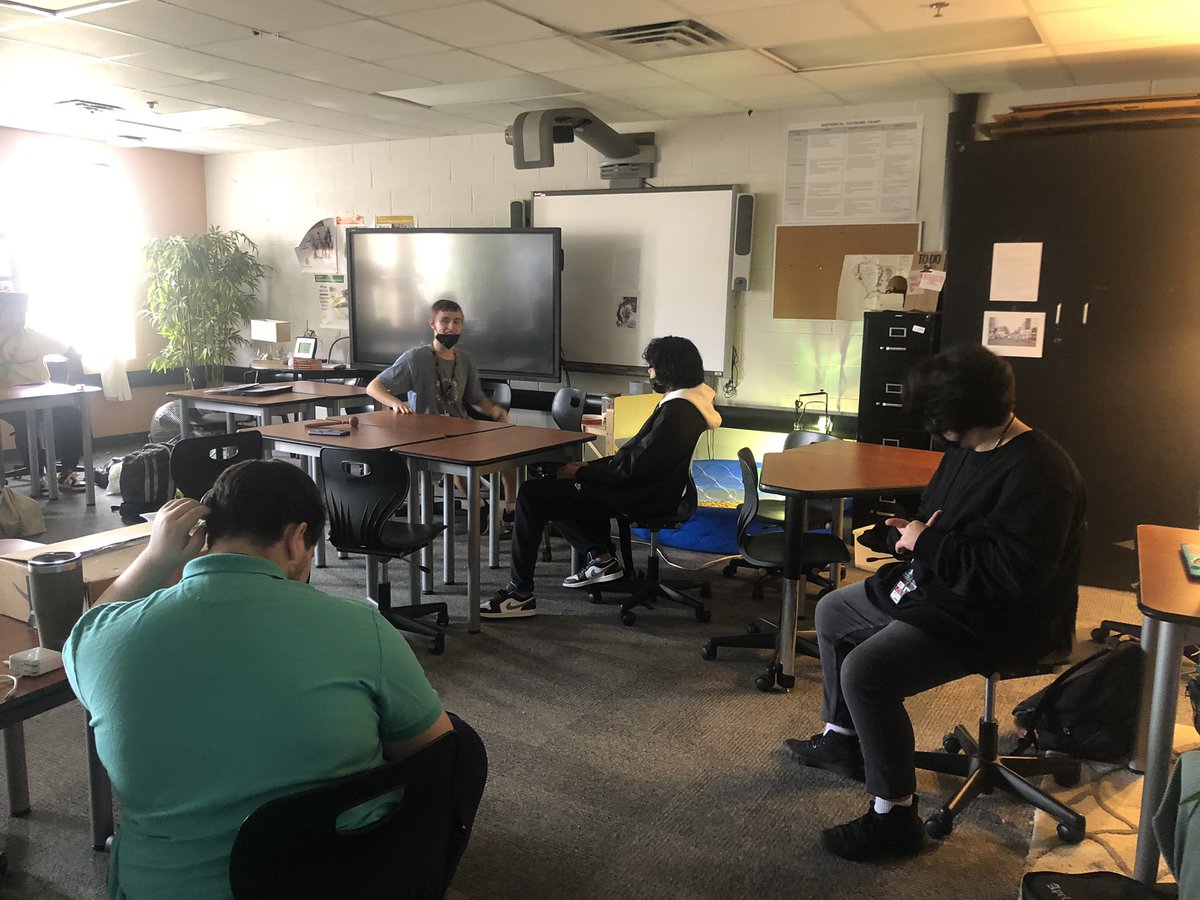 NewTech_NTC's tweet image. Today was so much fun! In Networking we played Jeopardy and the Great Debate :) If you want to see more pictures of jeopardy look on NTC’s Instagram story! #whatntcisreallyabout