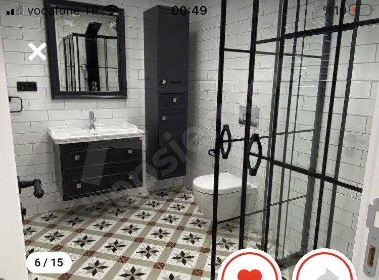 Soldaki gecen hafta modada 5.500 liraya baktigim
60m2 bir ev sagdaki ise 5 ay önce 3.500 liraya baktigim 110 m2 baska bir ev🥲