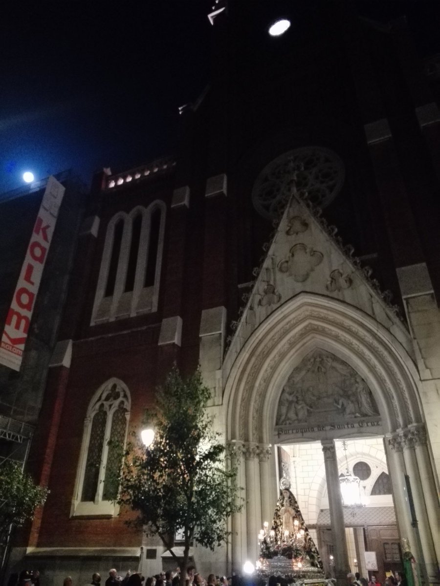 Y en la Hora Santa, esperando su vuelta, empezamos la Vigilia Pascual <a href="/Siete_Dolores/">Siete Dolores</a>
#SábadoDeGloria