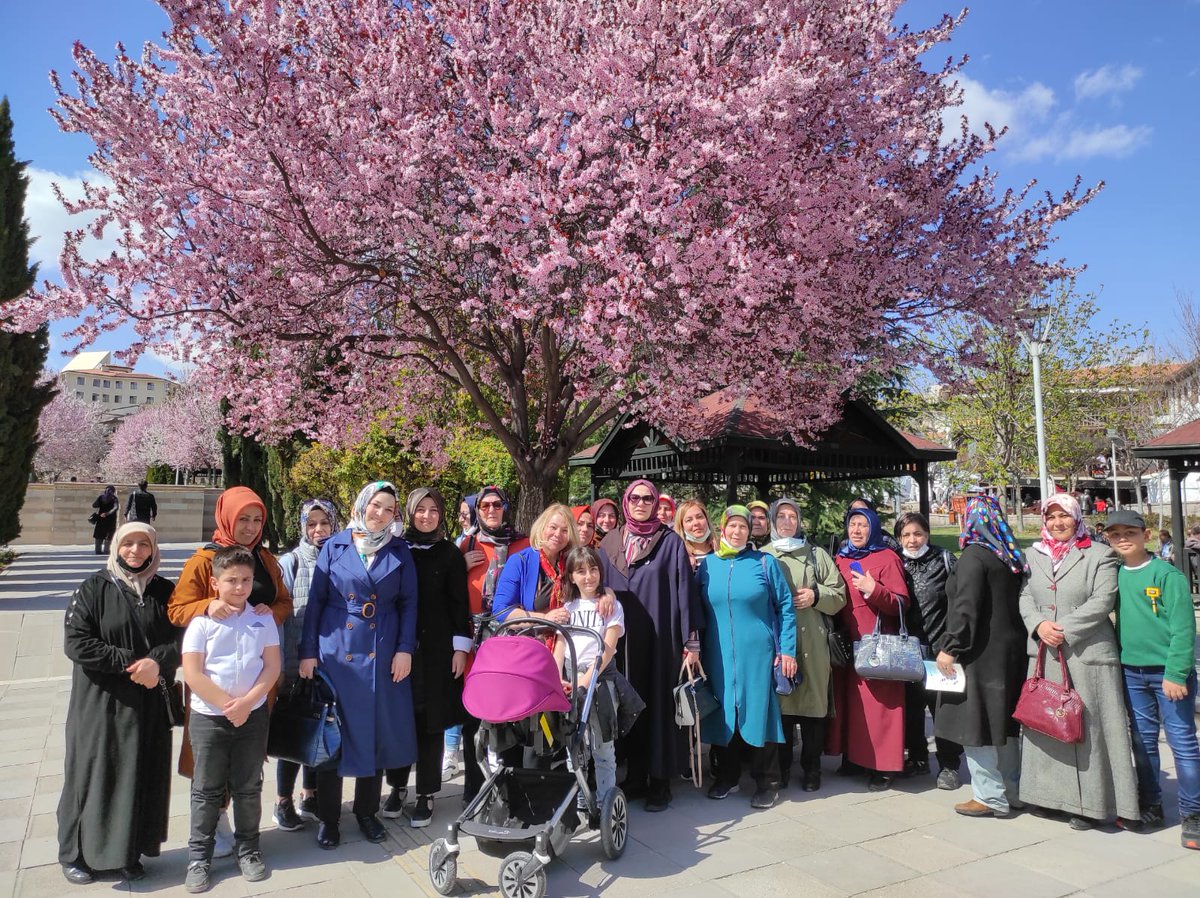 PURSAKLARAKKADN's tweet photo. Rotamız  Başkentimiz Ankara olsun.

🔴 Hamamönü 

Tarihi yerlerin ziyaretini gerçekleştirdik.
#CennetVatanim
#TurizmHaftası 
@aysekesir 
@hatice_cakmak_
@Perihan0662 https://t.co/1RQKKiEsHT