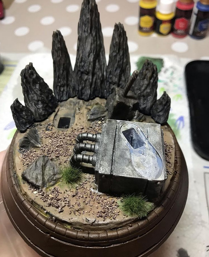 Some progress shots and the final result of my latest 3D print, a crossover between Midoriya and All Might from My Hero Academia