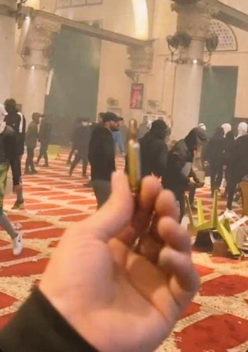 asadtalkss's tweet photo. At Least 150 Palestinians Are Injured And Over 400 Arrested During An Early Dawn Assault On Masjid Al-Aqsa By Israeli Police.
 
May Allah Save Our Brothers and Sisters In Palestine.
#Palestine #PalestineUnderAttack https://t.co/DDBLMNMSk6