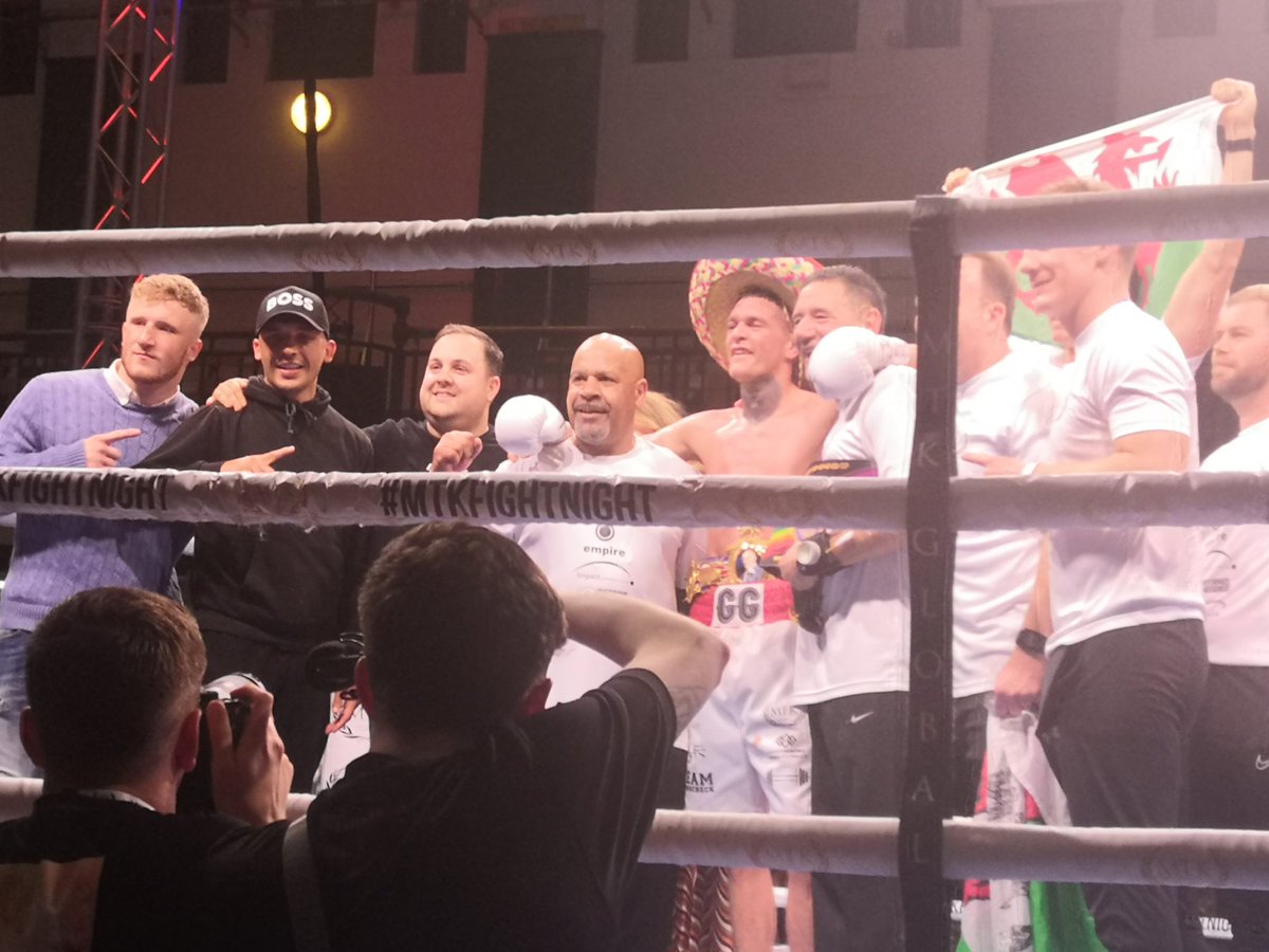 EverythingBoxi2's tweet photo. #ANDTHENEW for Gavin Gwynne. #boxing #MTKFightNight #GwynneWillis https://t.co/WJV0O7yfb5