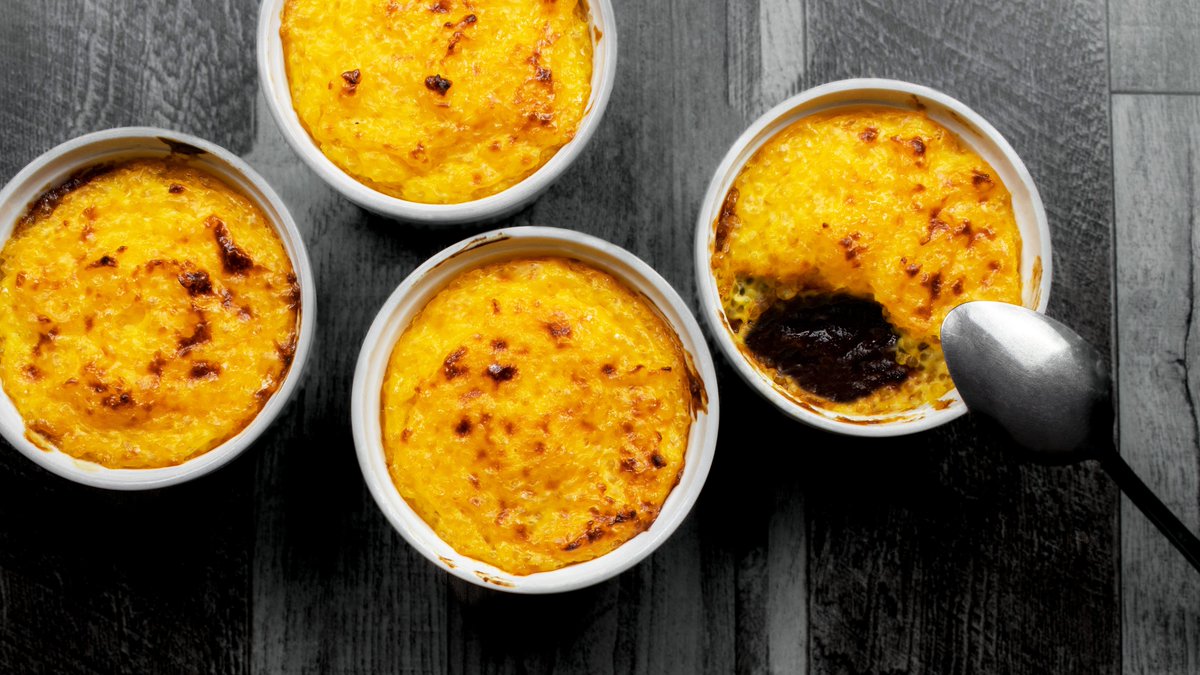 mrsyungcooking's tweet photo. Baked Sago Custard Pudding | 豆砂西米布甸
https://t.co/byqzryvuC0

A once popular Hong Kong style dim sum dessert. Rich milky egg flavour, silky smooth texture with a warm melty red bean middle. Easy to make at home and well worth the effort.

#SagoPudding #焗西米布丁 #西米布丁 https://t.co/rKxmXwGuv6